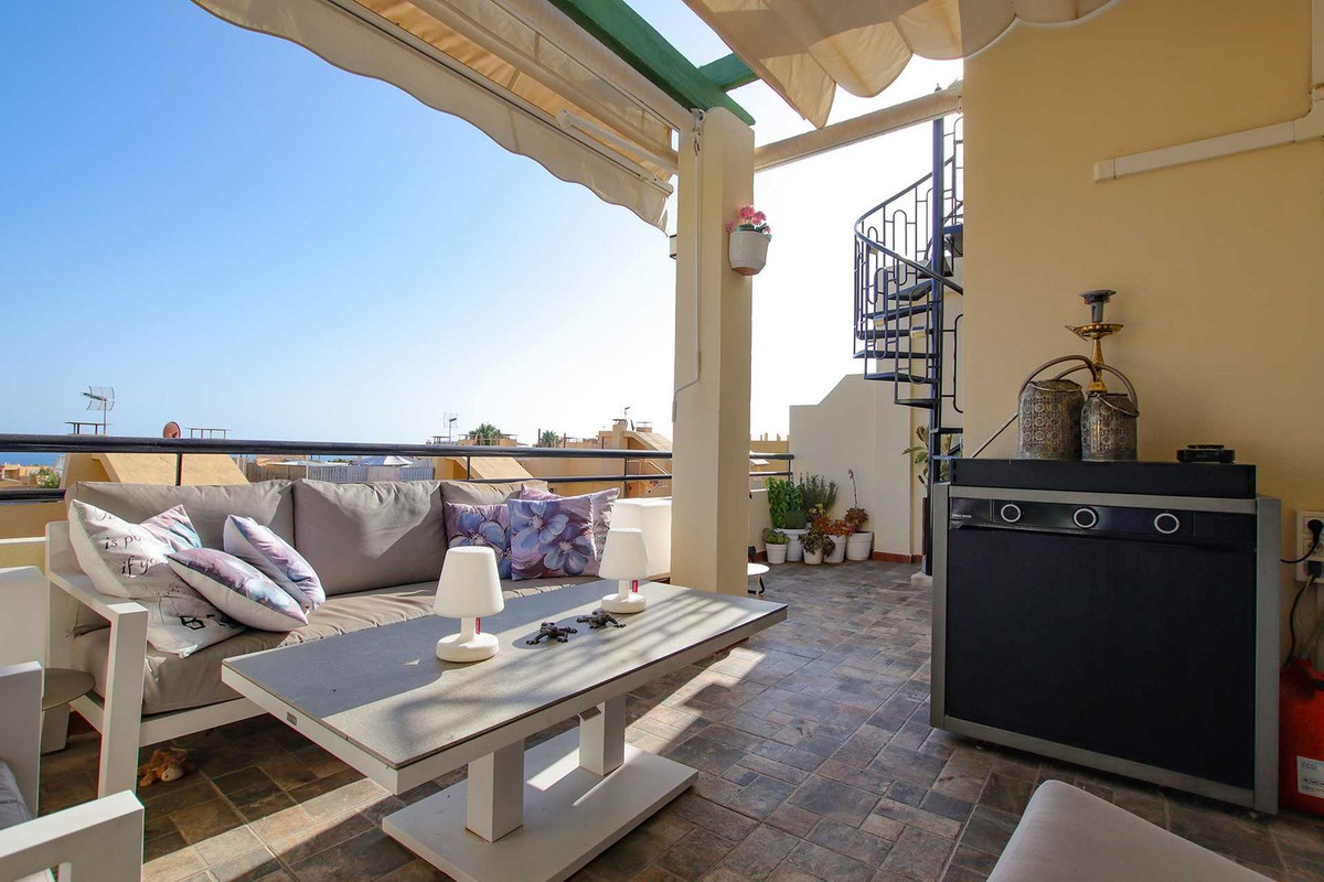 2 bedroom Penthouses for sale in Calahonda – R5127169