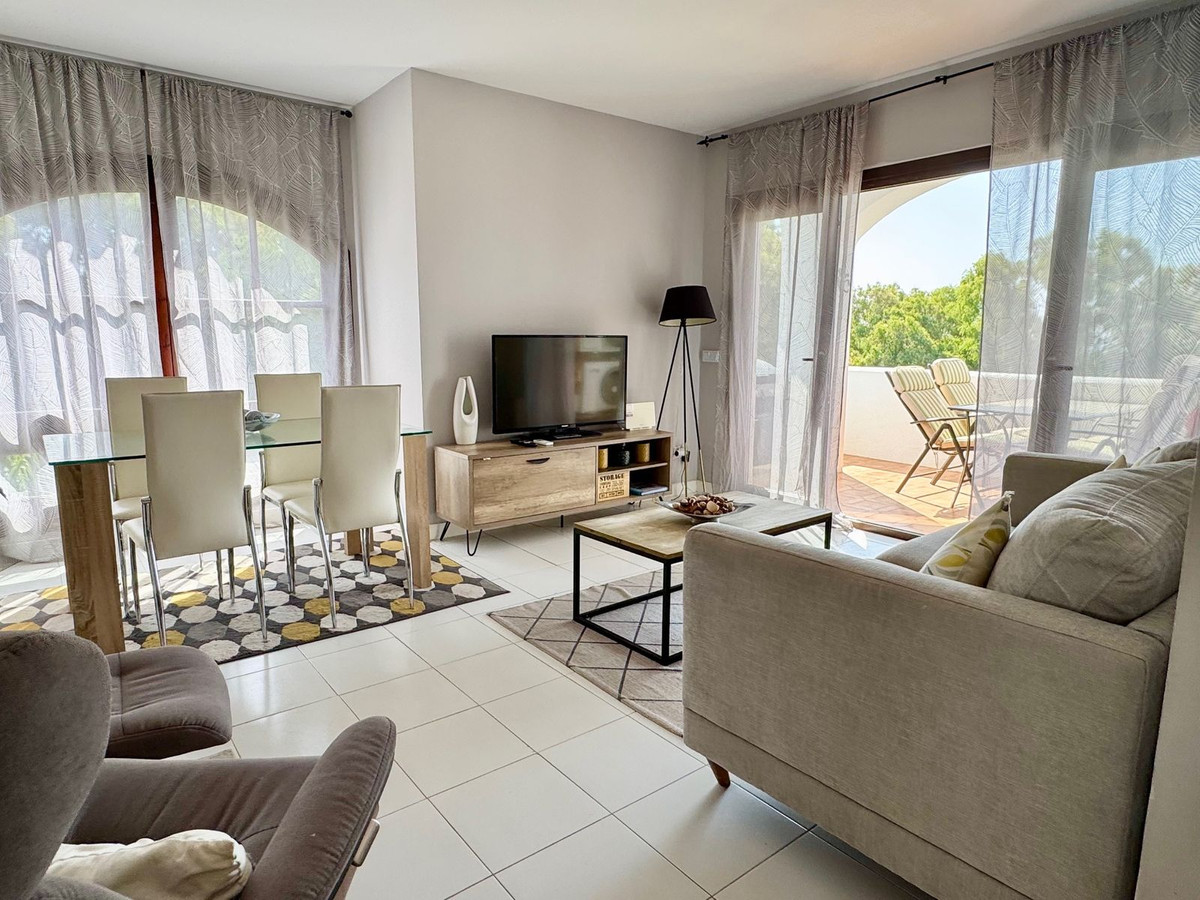 2 bedroom Apartments for sale in Calahonda – R5145898