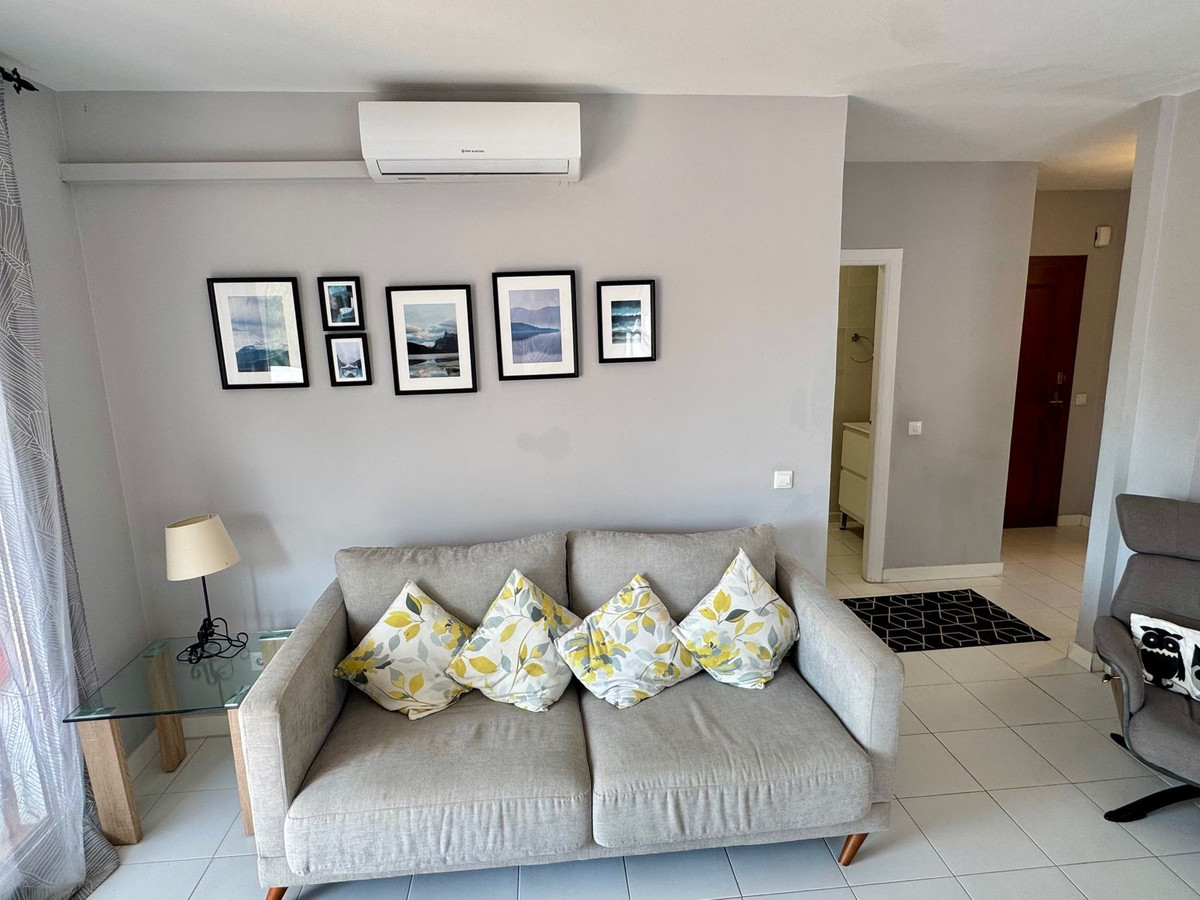 2 bedroom Apartments for sale in Calahonda – R5145898