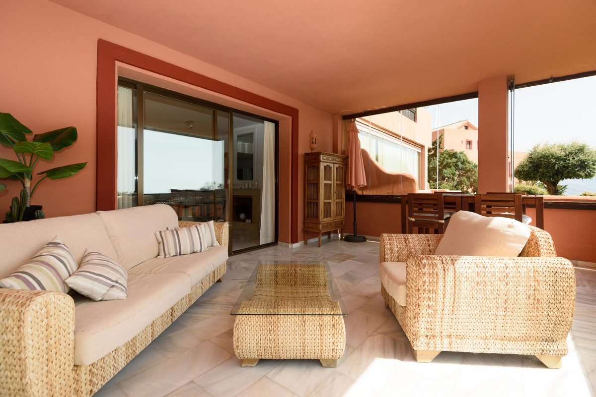 2 bedroom Apartments for sale in La Mairena – R5130679