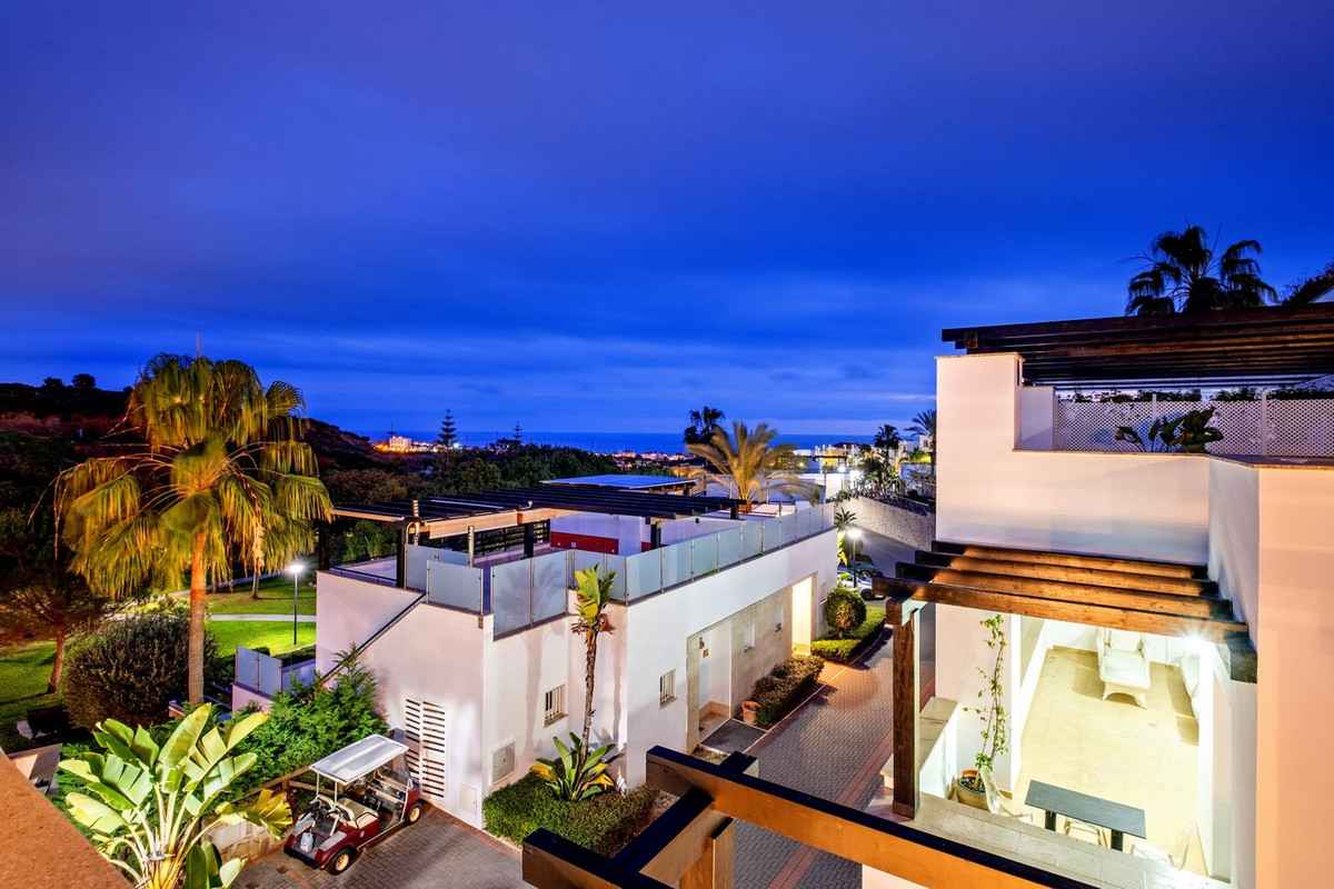 3 bedroom Townhouses for sale in Marbella – R5142505