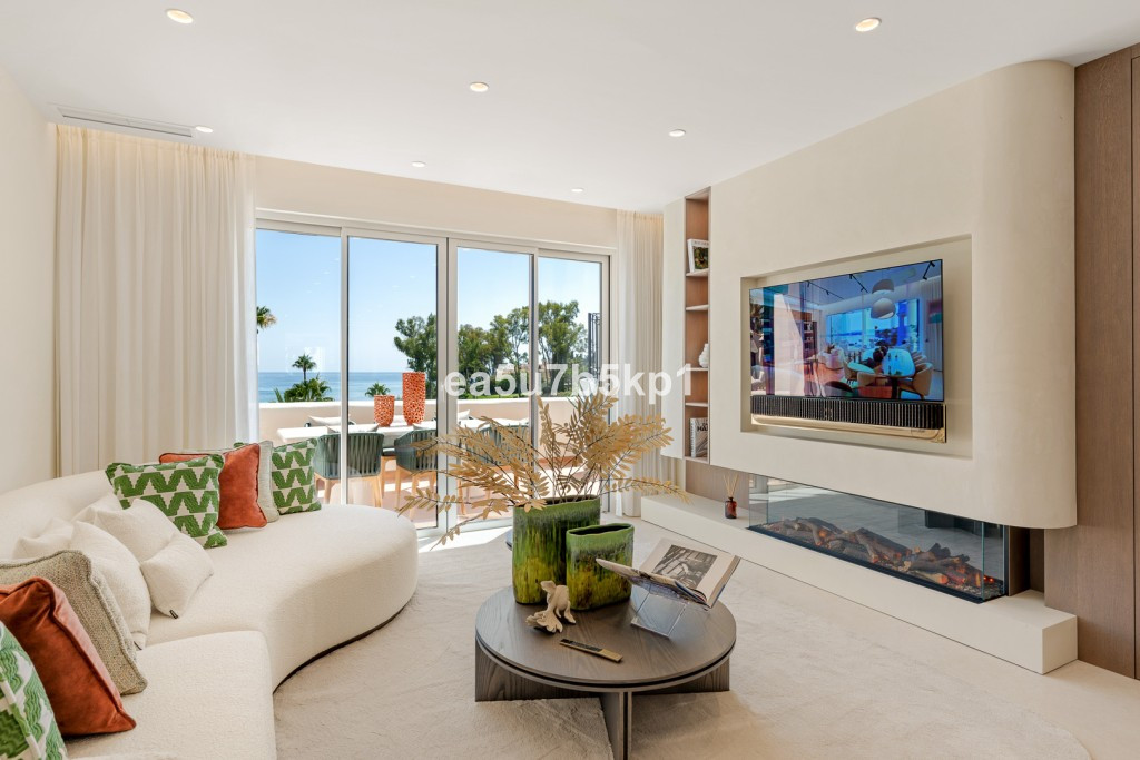 Apartamentos de 3 dormitorios en venta en Nueva Milla de Oro – R5132761