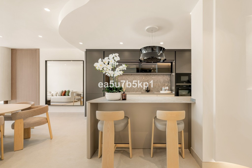 Apartamentos de 3 dormitorios en venta en Nueva Milla de Oro – R5132761