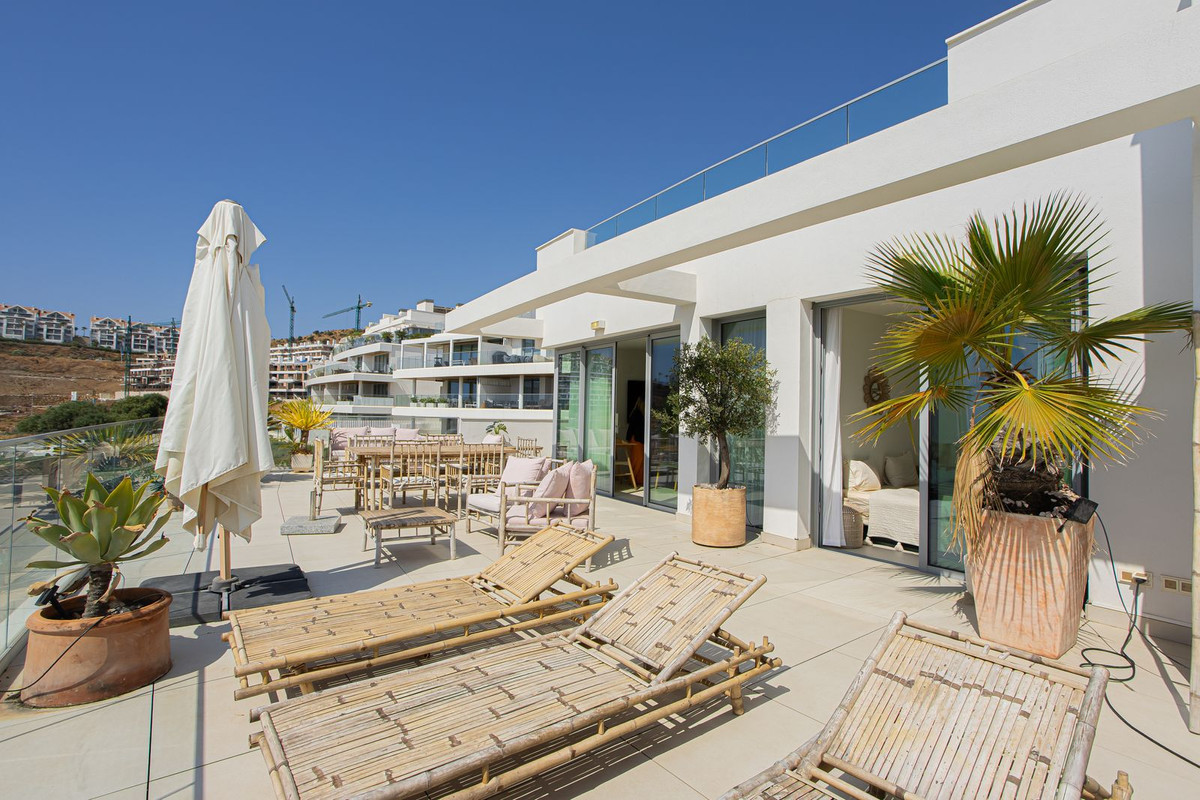 Aticos de 2 dormitorios en venta en La Cala de Mijas – R5137558