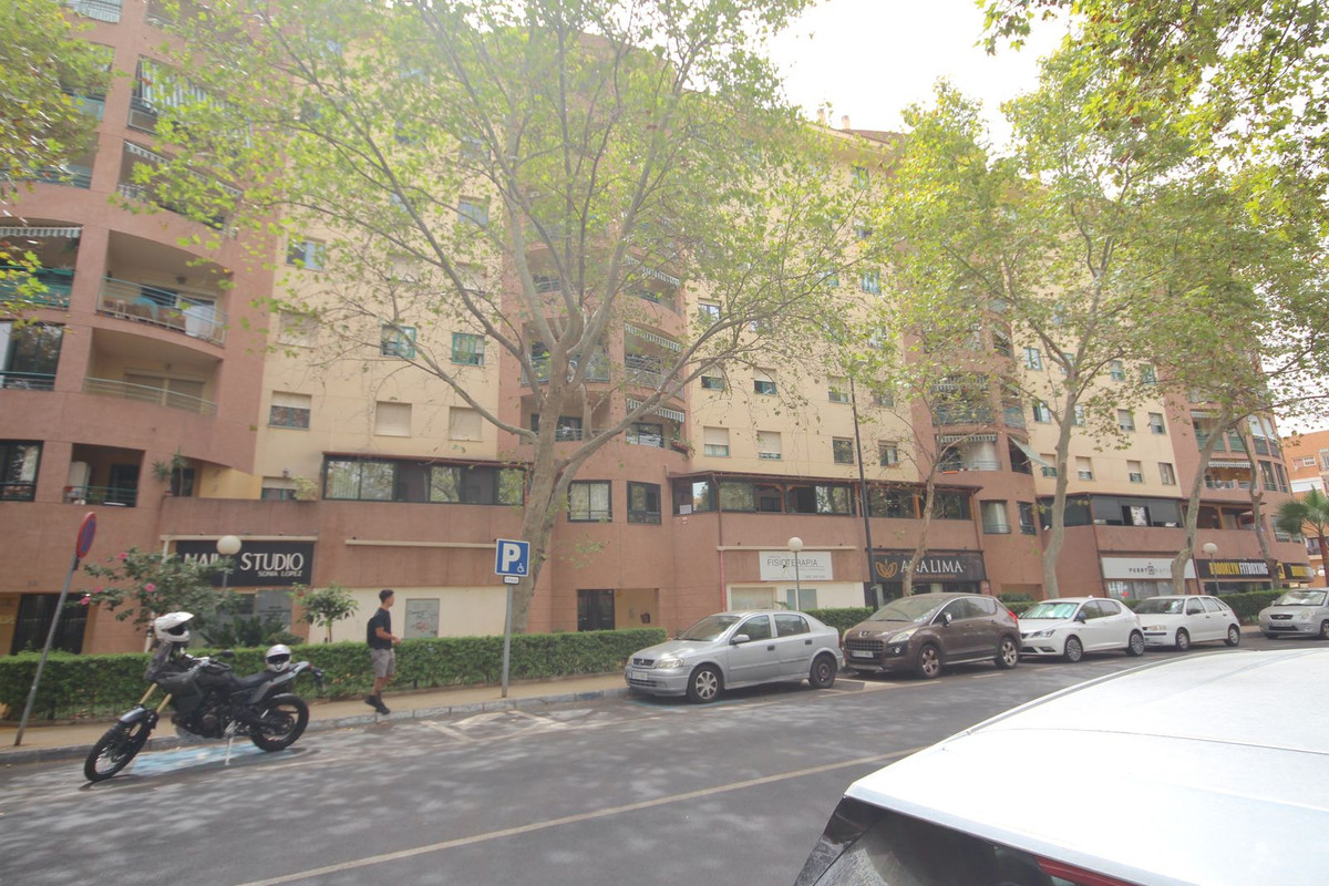 Apartamentos de 3 dormitorios en venta en Marbella – R5144029