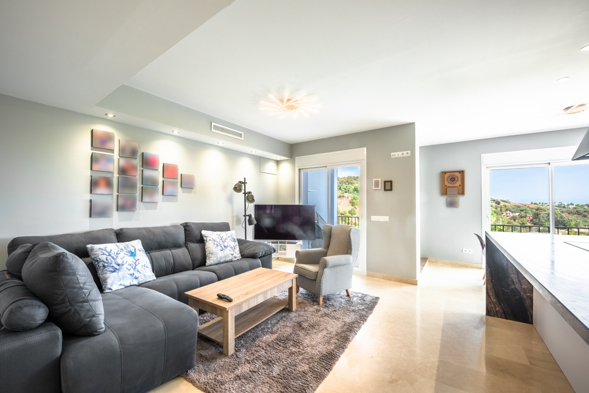 3 bedroom Apartments for sale in La Quinta – R4966315