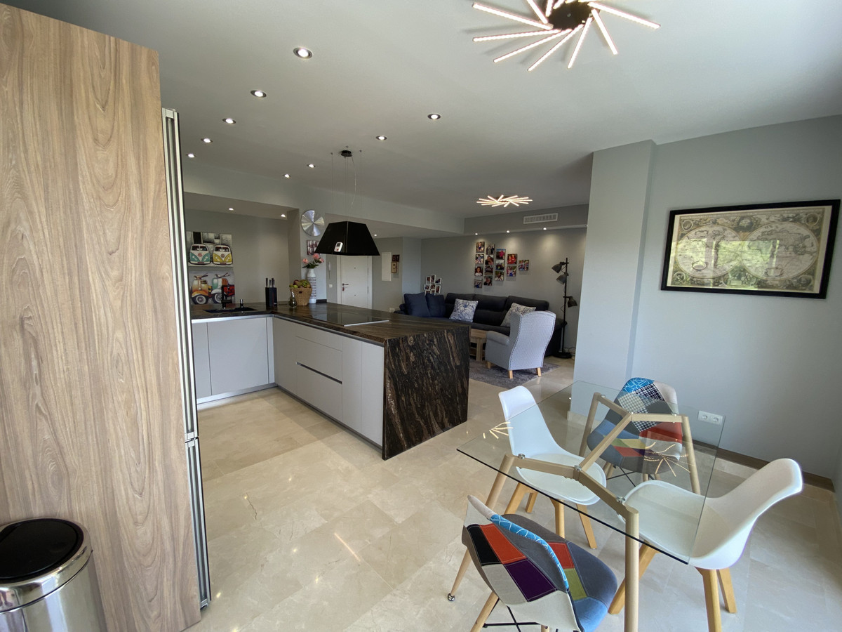 3 bedroom Apartments for sale in La Quinta – R4966315