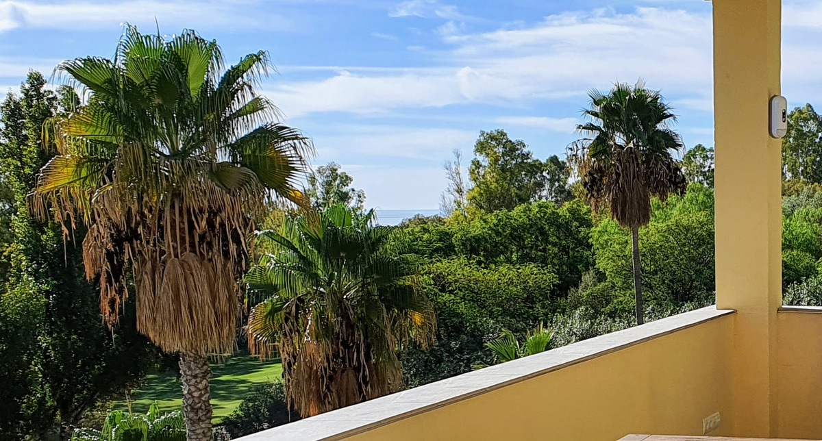 3 bedroom Apartments for sale in La Quinta – R4966315