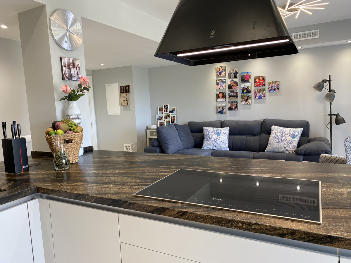 3 bedroom Apartments for sale in La Quinta – R4966315