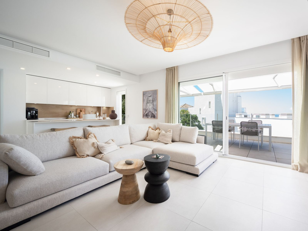 Apartamentos de 3 dormitorios en venta en Altos de los Monteros – R5119069