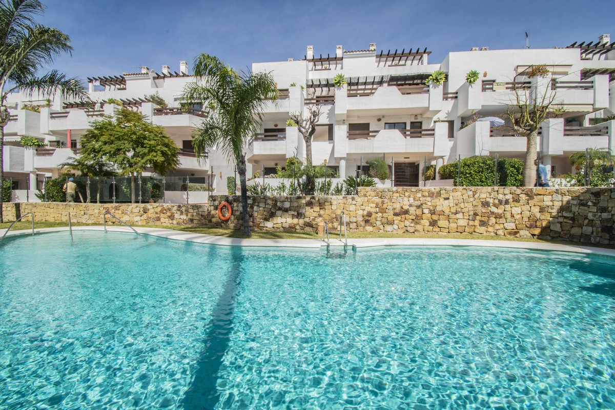 2 bedroom Apartments for sale in Atalaya – R4980283