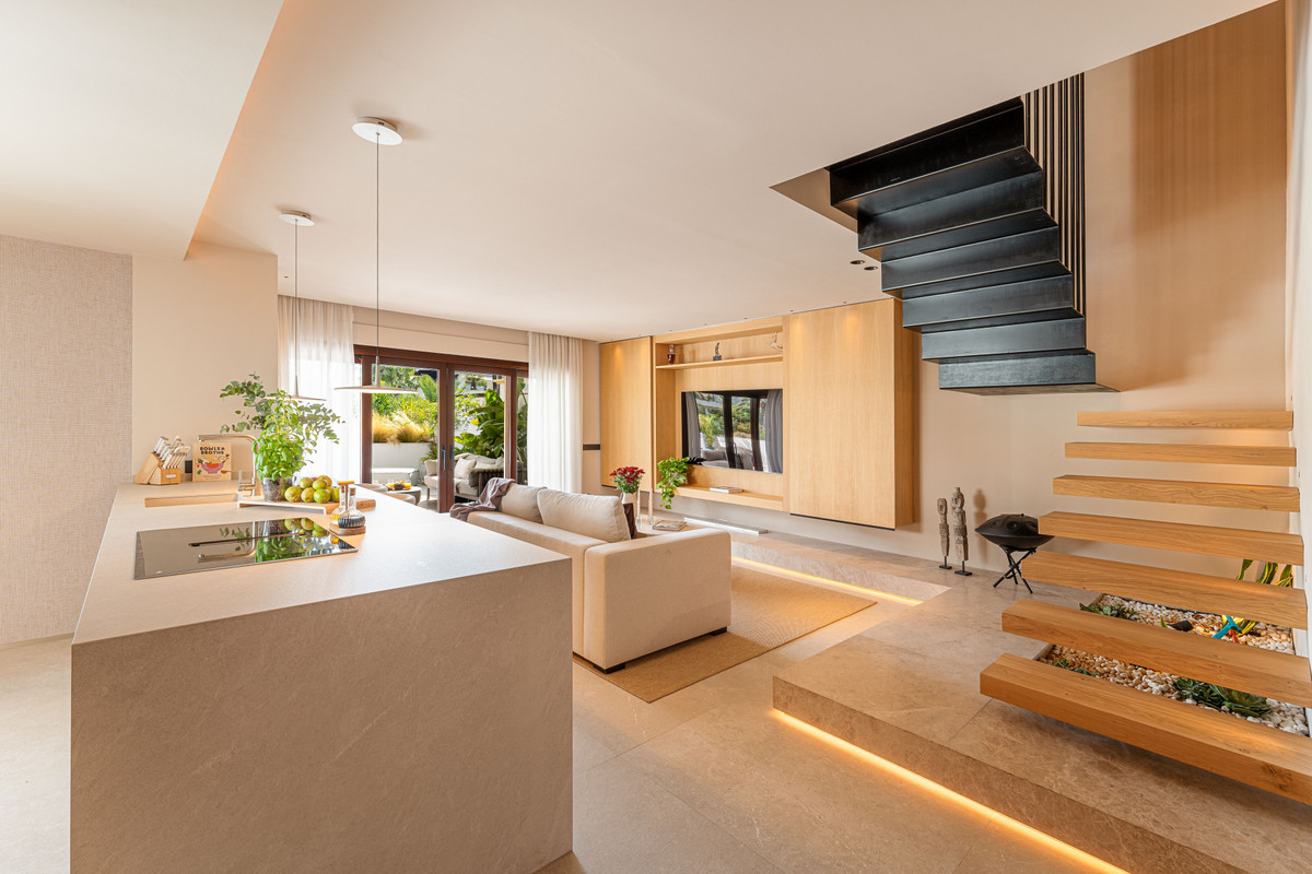 3 bedroom Apartments for sale in Milla de Oro – R5140108