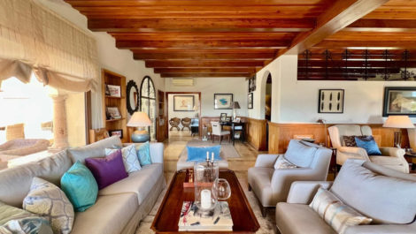 4 bedroom Villas for sale in Elviria – R5139934