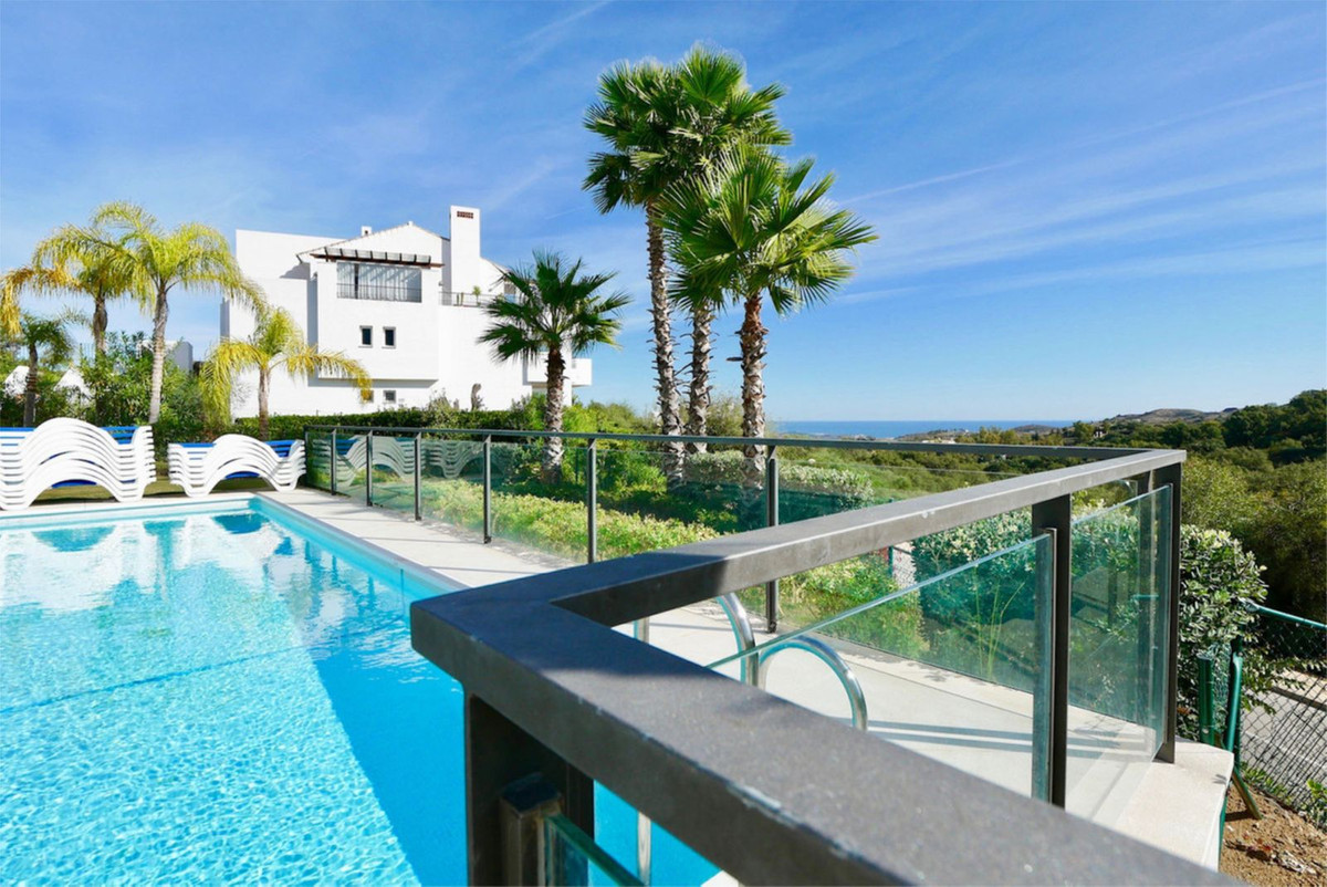3 bedroom Apartments for sale in La Mairena – R5139883