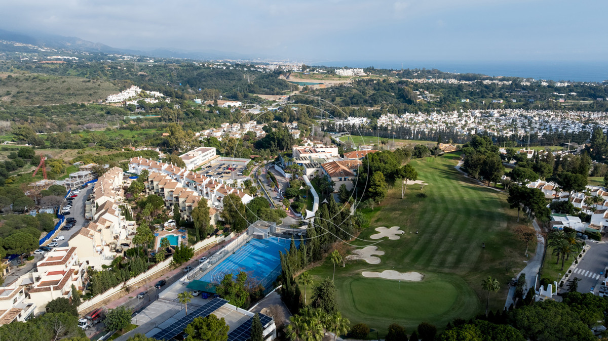 Apartamentos de 3 dormitorios en venta en Marbella – R5031988