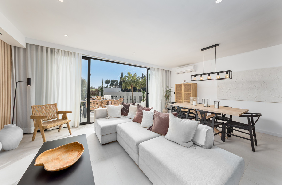 Apartamentos de 3 dormitorios en venta en Marbella – R5031988