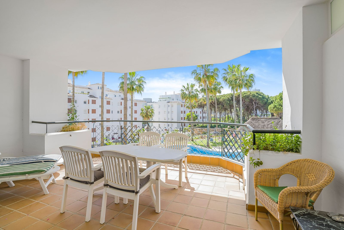 2 bedroom Apartments for sale in Calahonda – R5129029