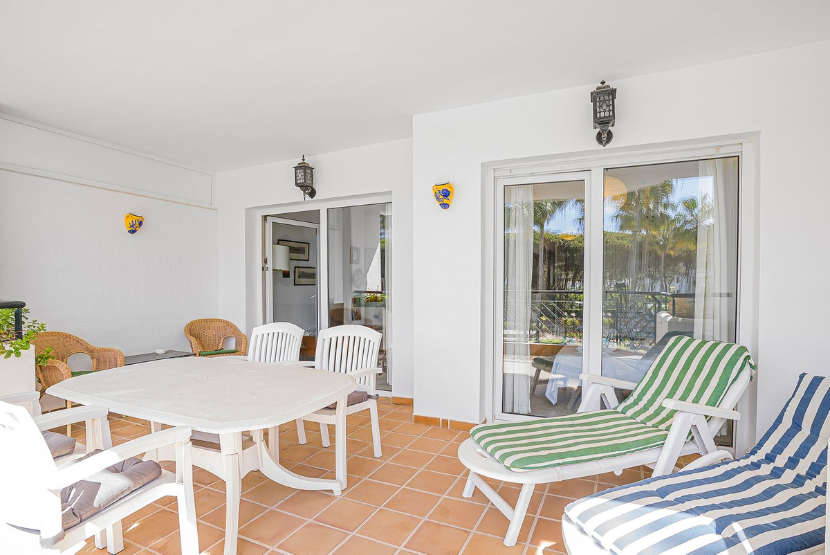 2 bedroom Apartments for sale in Calahonda – R5129029