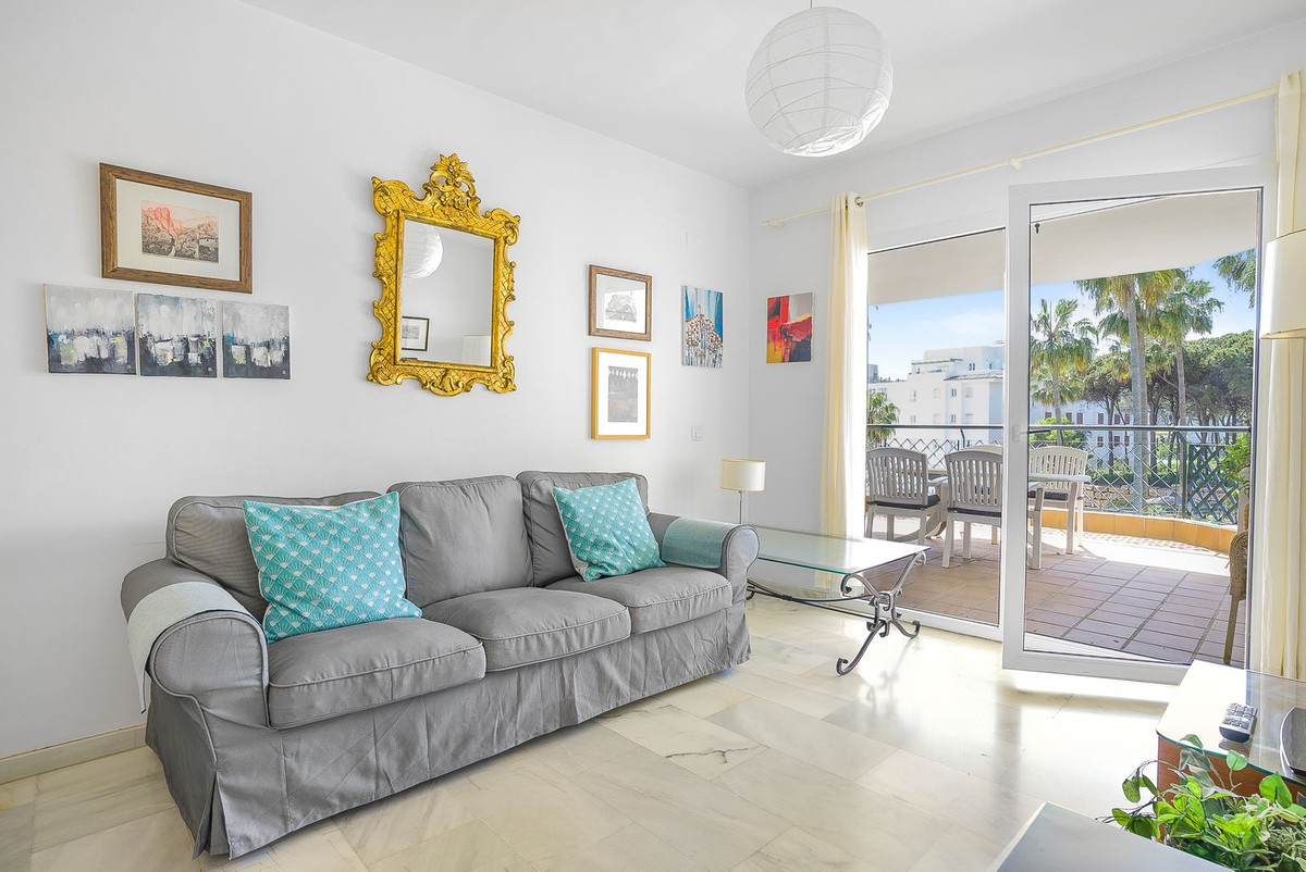 2 bedroom Apartments for sale in Calahonda – R5129029