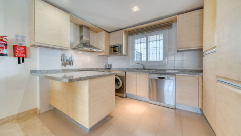 2 bedroom Apartments for sale in Calahonda – R5143924