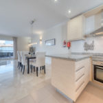 Apartamentos de 2 dormitorios en venta en Calahonda – R5143924