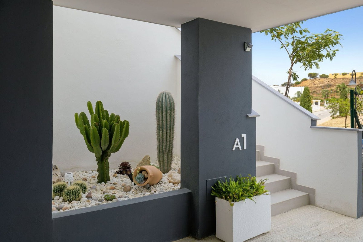 Adosados de 3 dormitorios en venta en La Cala de Mijas – R5131579