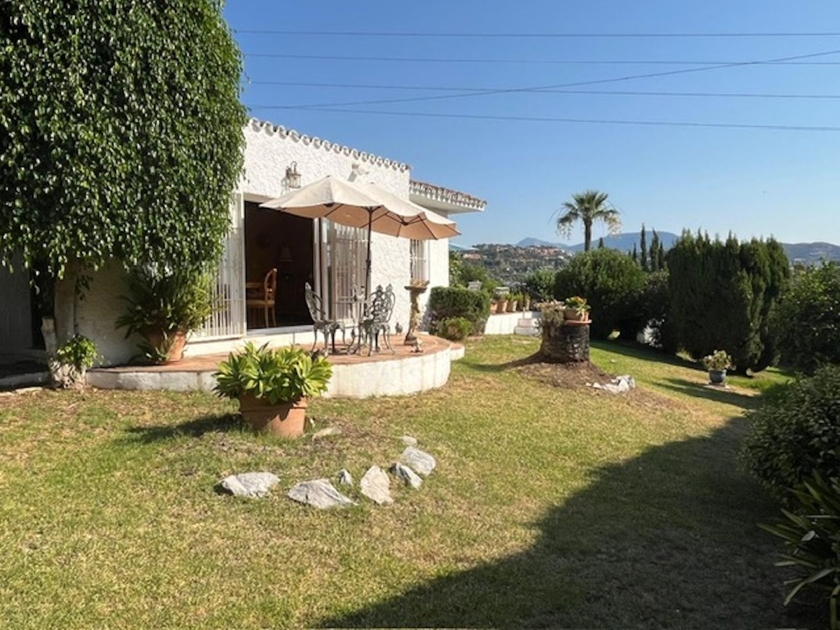 Villas de 3 dormitorios en venta en Marbella – R5141023