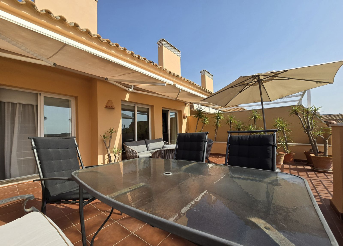 2 bedroom Penthouses for sale in Elviria – R5136586
