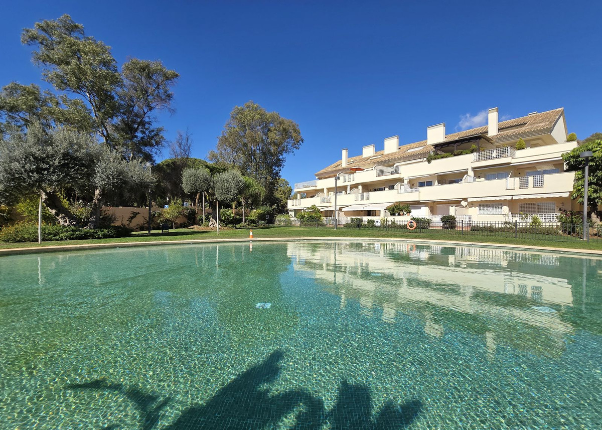 2 bedroom Penthouses for sale in Elviria – R5136586