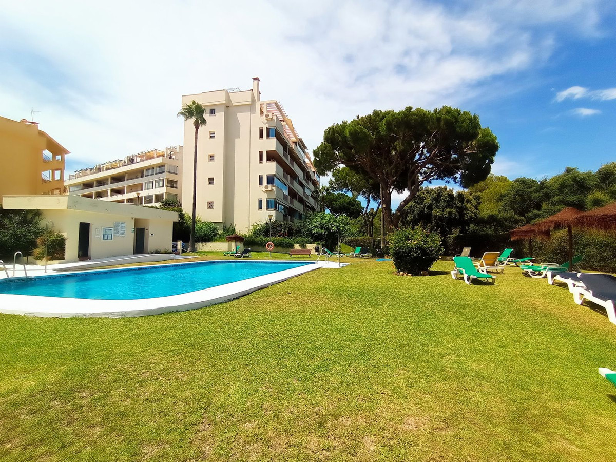2 bedroom Apartments for sale in Calahonda – R5136961