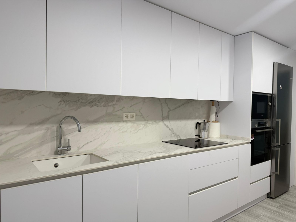 3 bedroom Apartments for sale in Marbella – R5130745