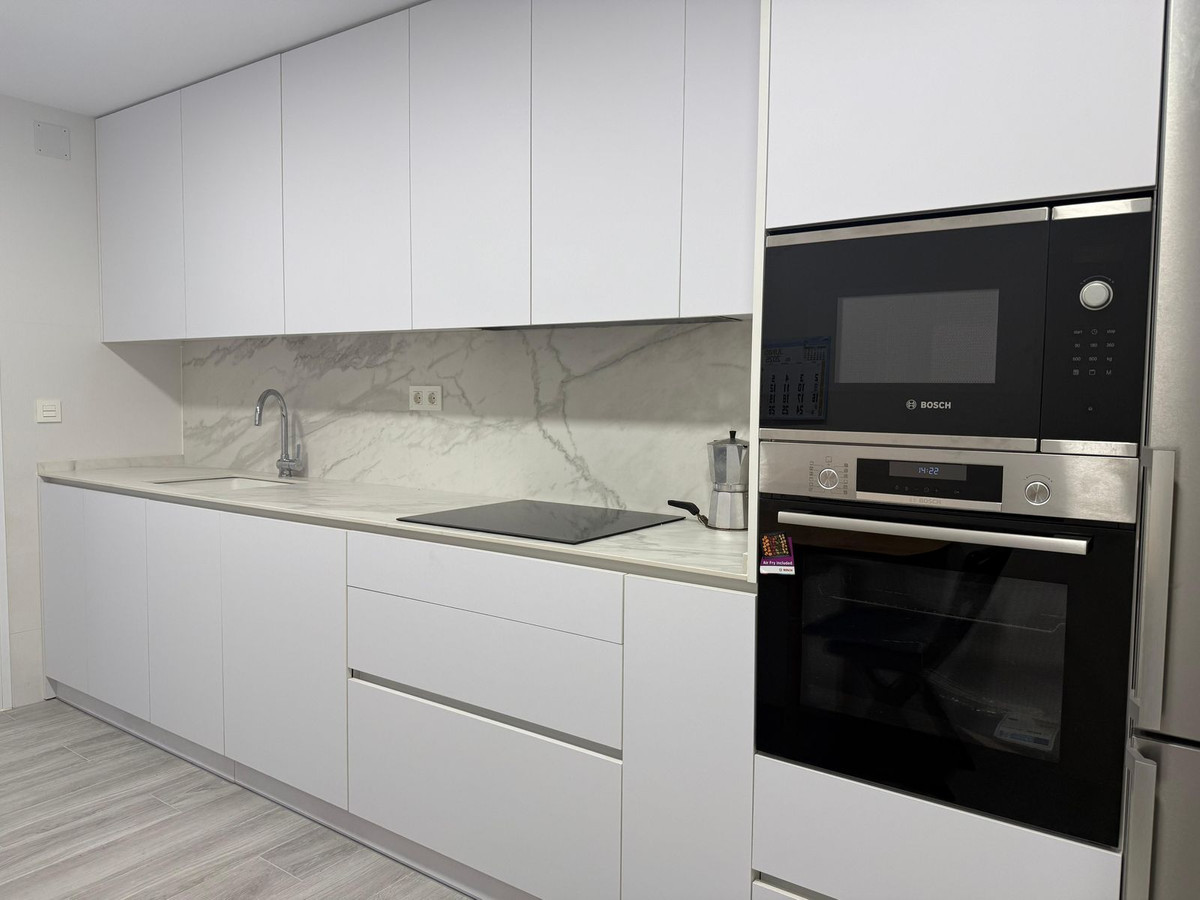3 bedroom Apartments for sale in Marbella – R5130745