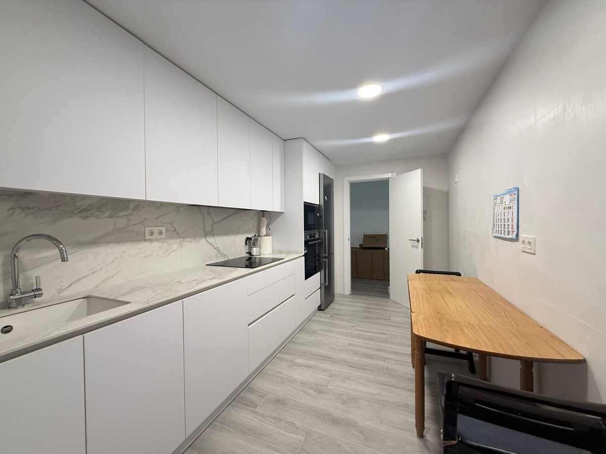 3 bedroom Apartments for sale in Marbella – R5130745