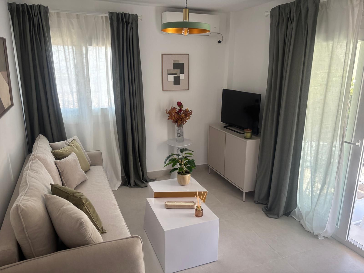 1 bedroom Penthouses for sale in Riviera del Sol – R5132470