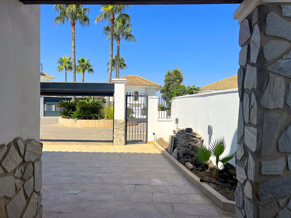 Pareados de 3 dormitorios en venta en La Mairena – R5142193