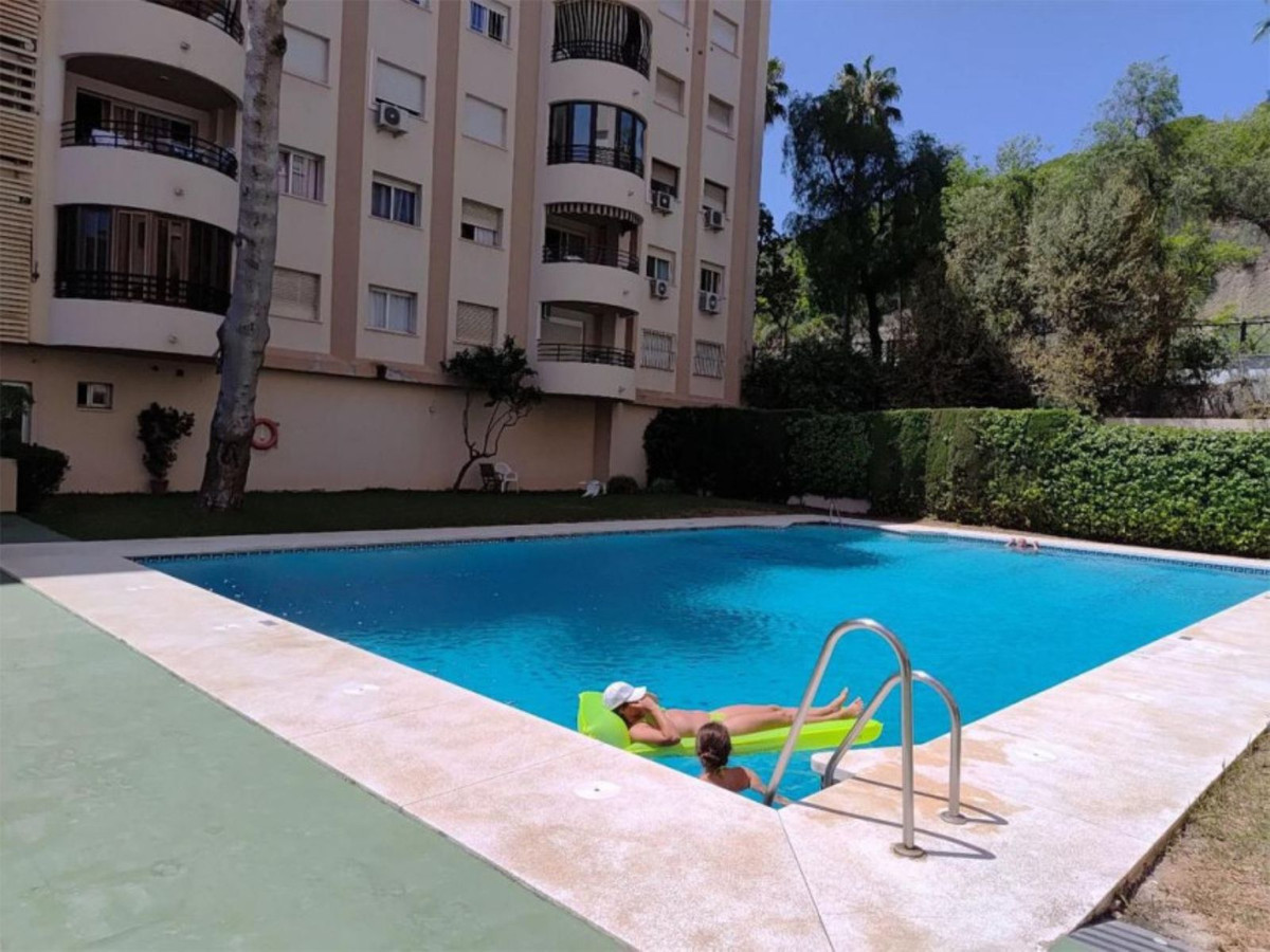 4 bedroom Apartments for sale in Marbella – R5126437
