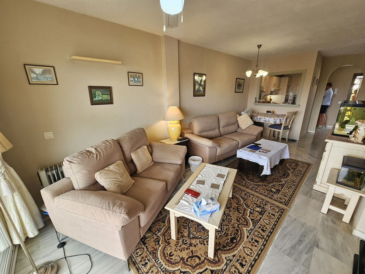 2 bedroom Apartments for sale in Calahonda – R5129569