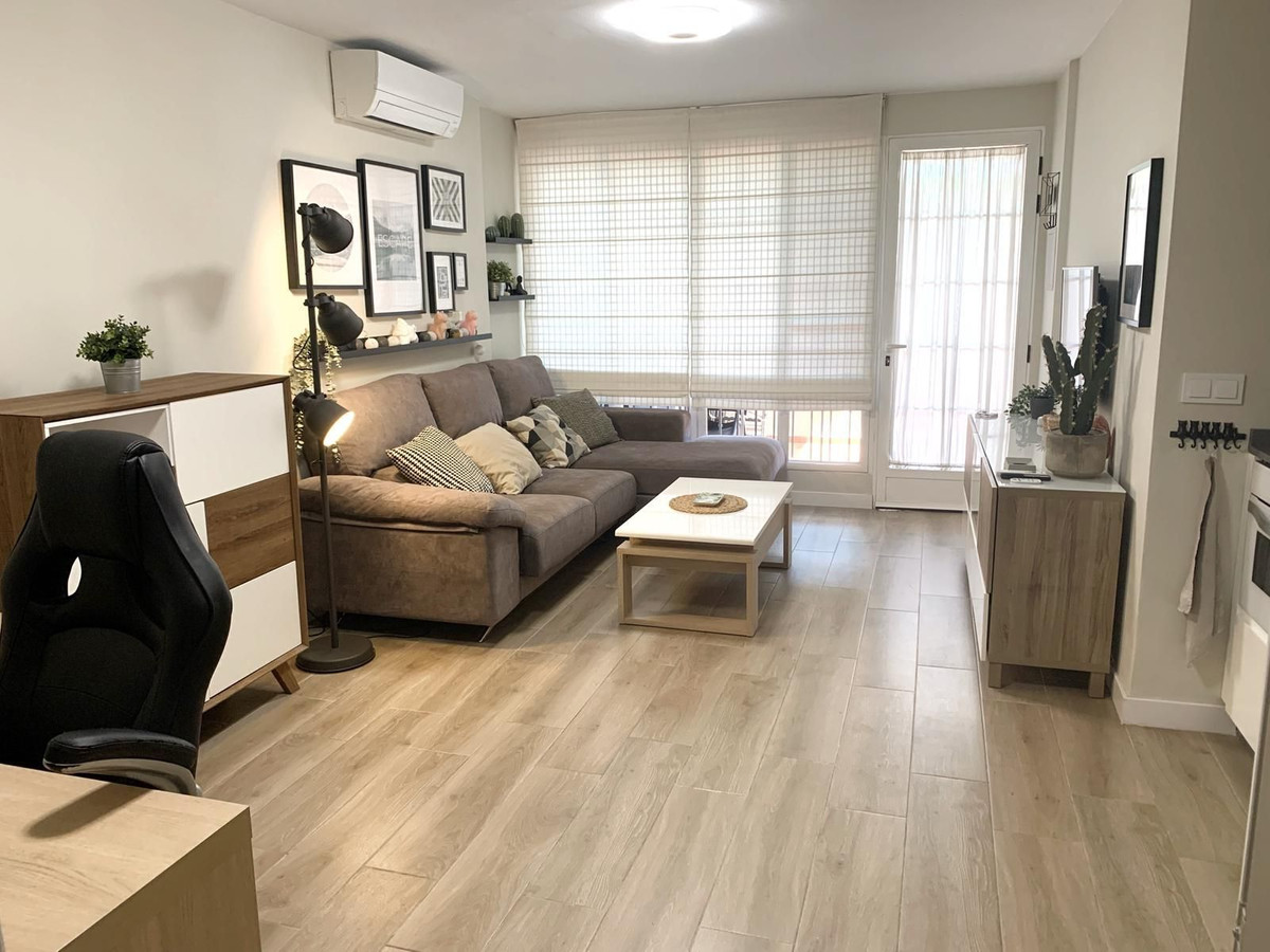 1 bedroom Apartments for sale in Marbella – R5135293