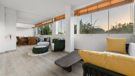 3 bedroom Apartments for sale in Milla de Oro – R5124316