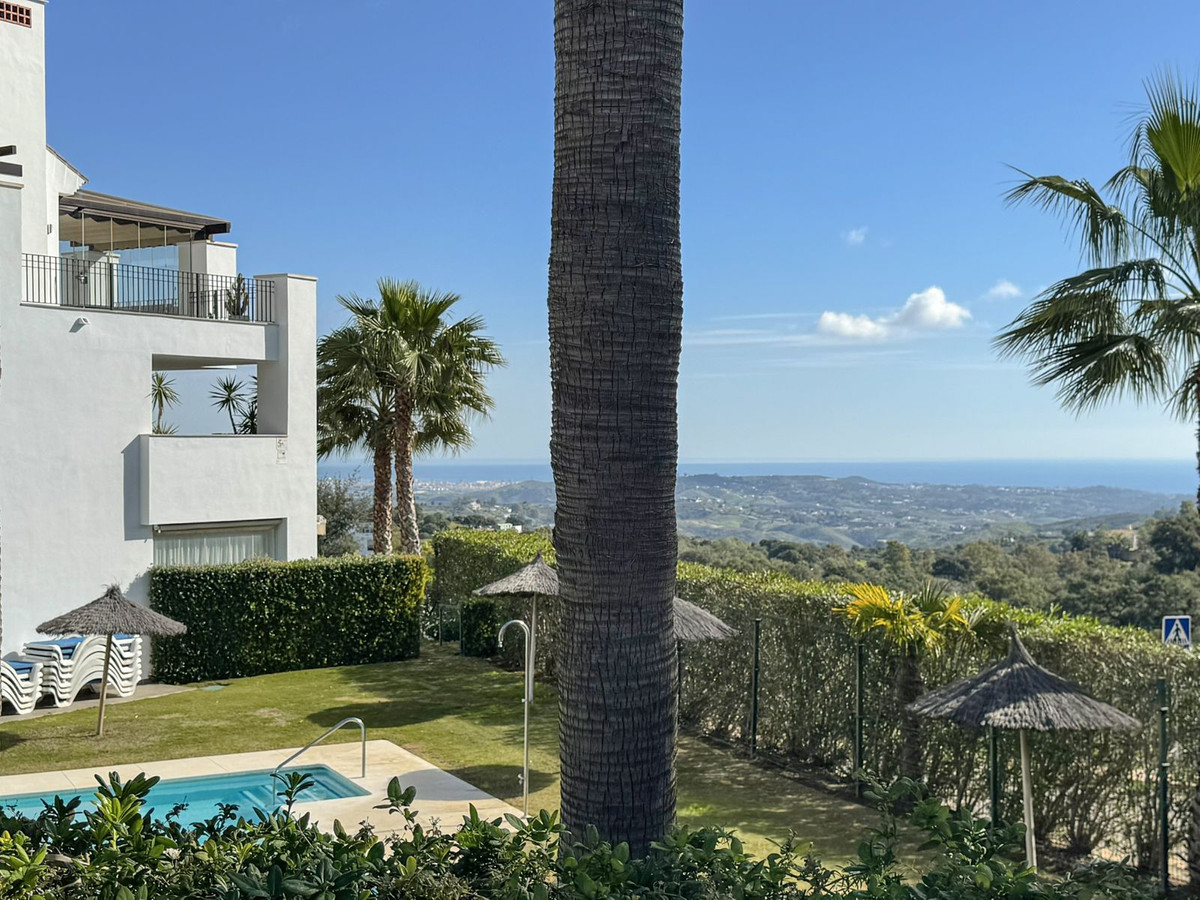 Apartamentos de 3 dormitorios en venta en Elviria – R5032174