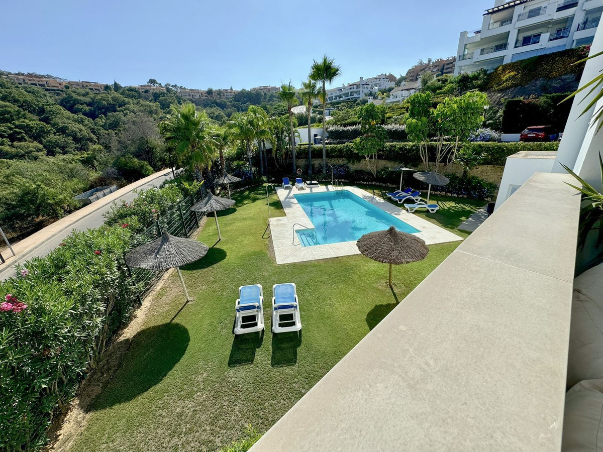 Apartamentos de 3 dormitorios en venta en Elviria – R5032174