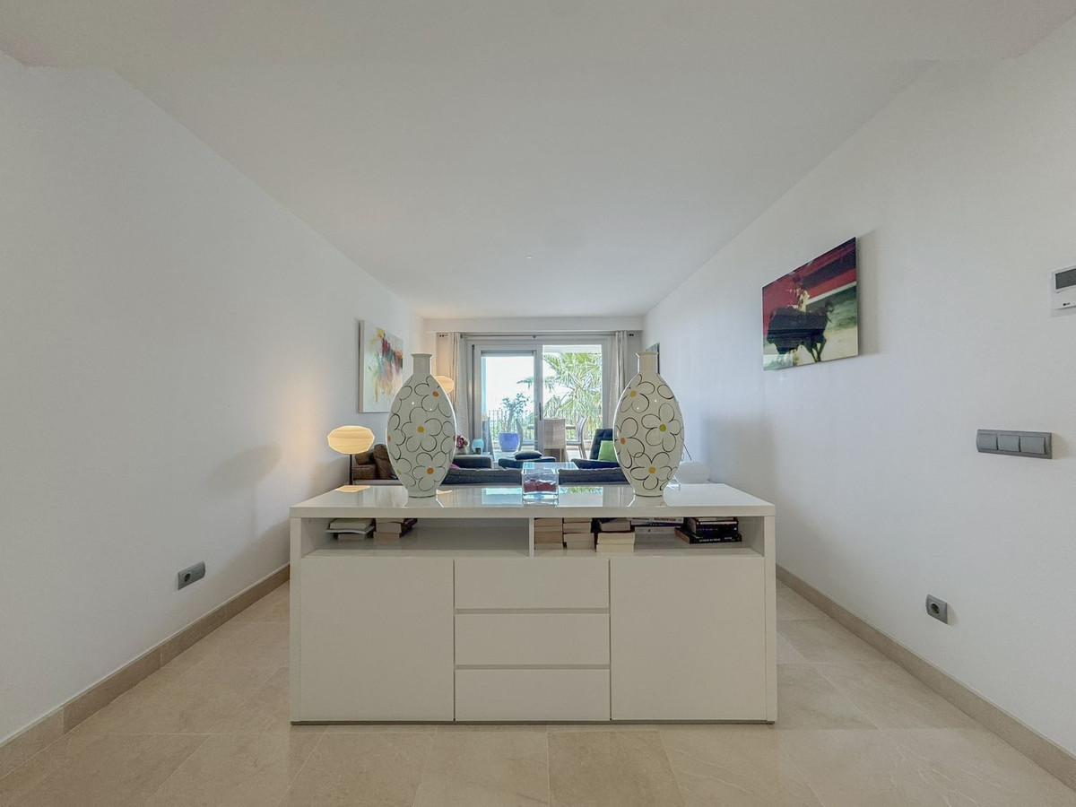 Apartamentos de 3 dormitorios en venta en Elviria – R5032174