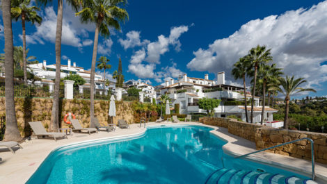 Apartamentos de 3 dormitorios en venta en Milla de Oro – R4690228