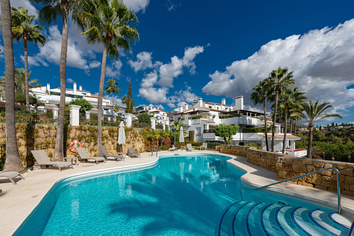 Apartamentos de 3 dormitorios en venta en Milla de Oro – R4690228