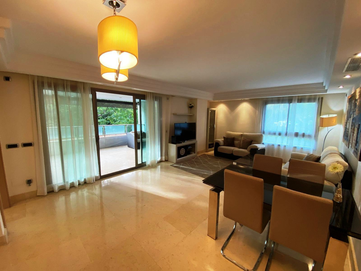 Apartamentos de 2 dormitorios en venta en Marbella – R5129605