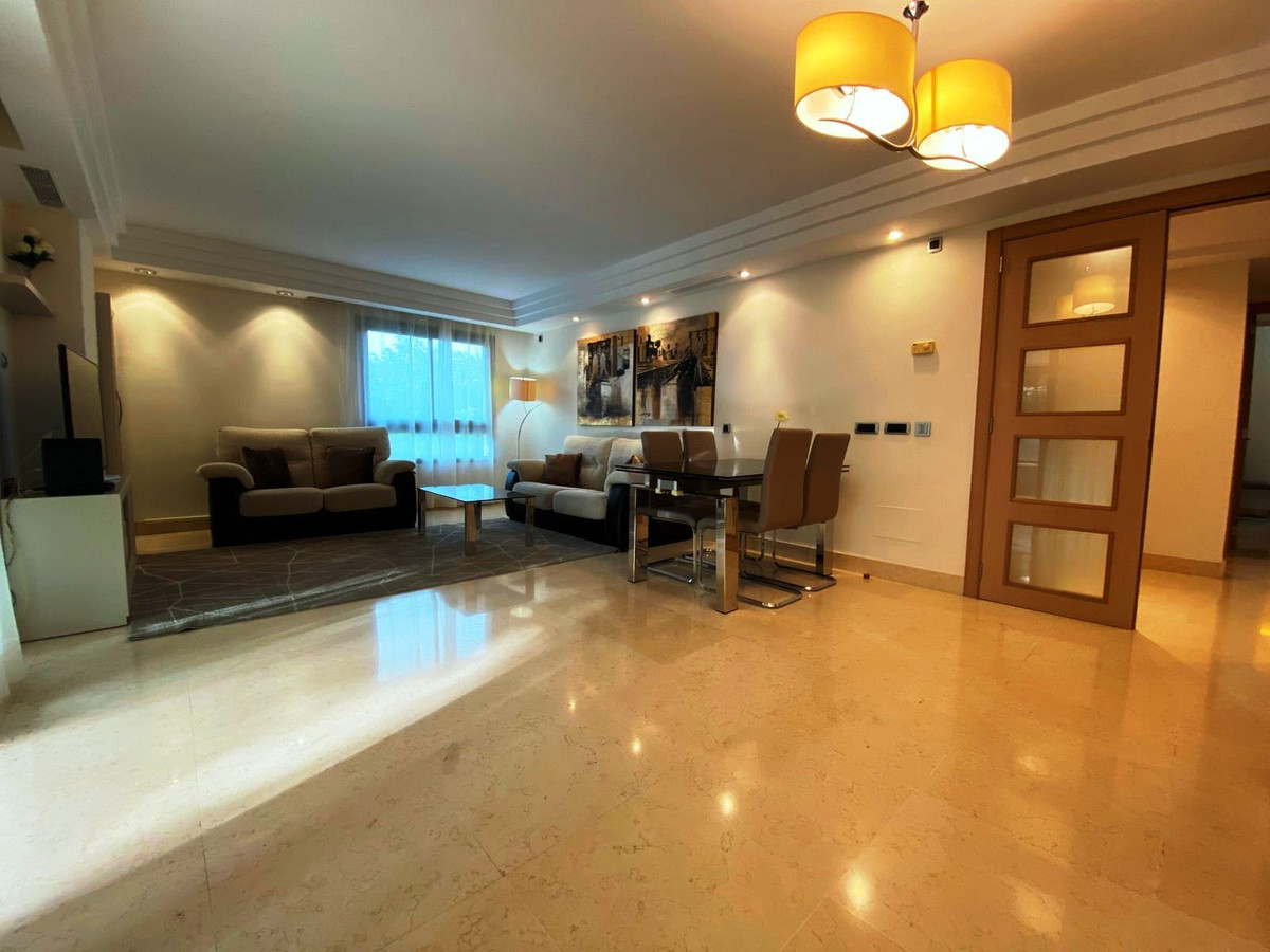 Apartamentos de 2 dormitorios en venta en Marbella – R5129605