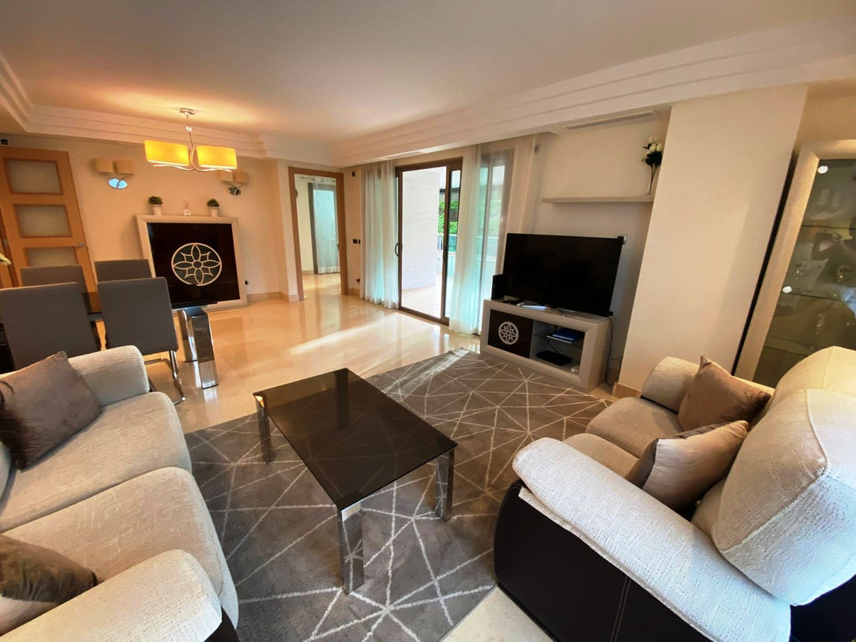 Apartamentos de 2 dormitorios en venta en Marbella – R5129605