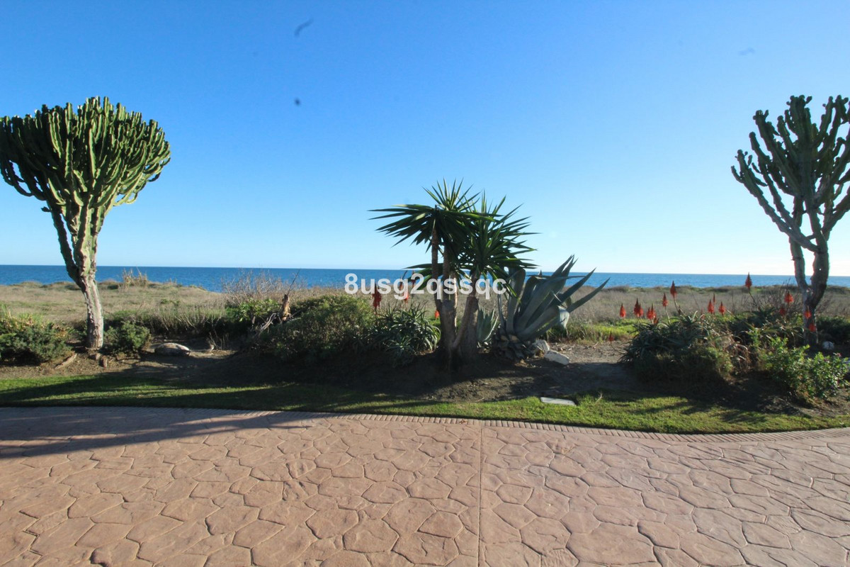 3 bedroom Apartments for sale in Atalaya – R5131930
