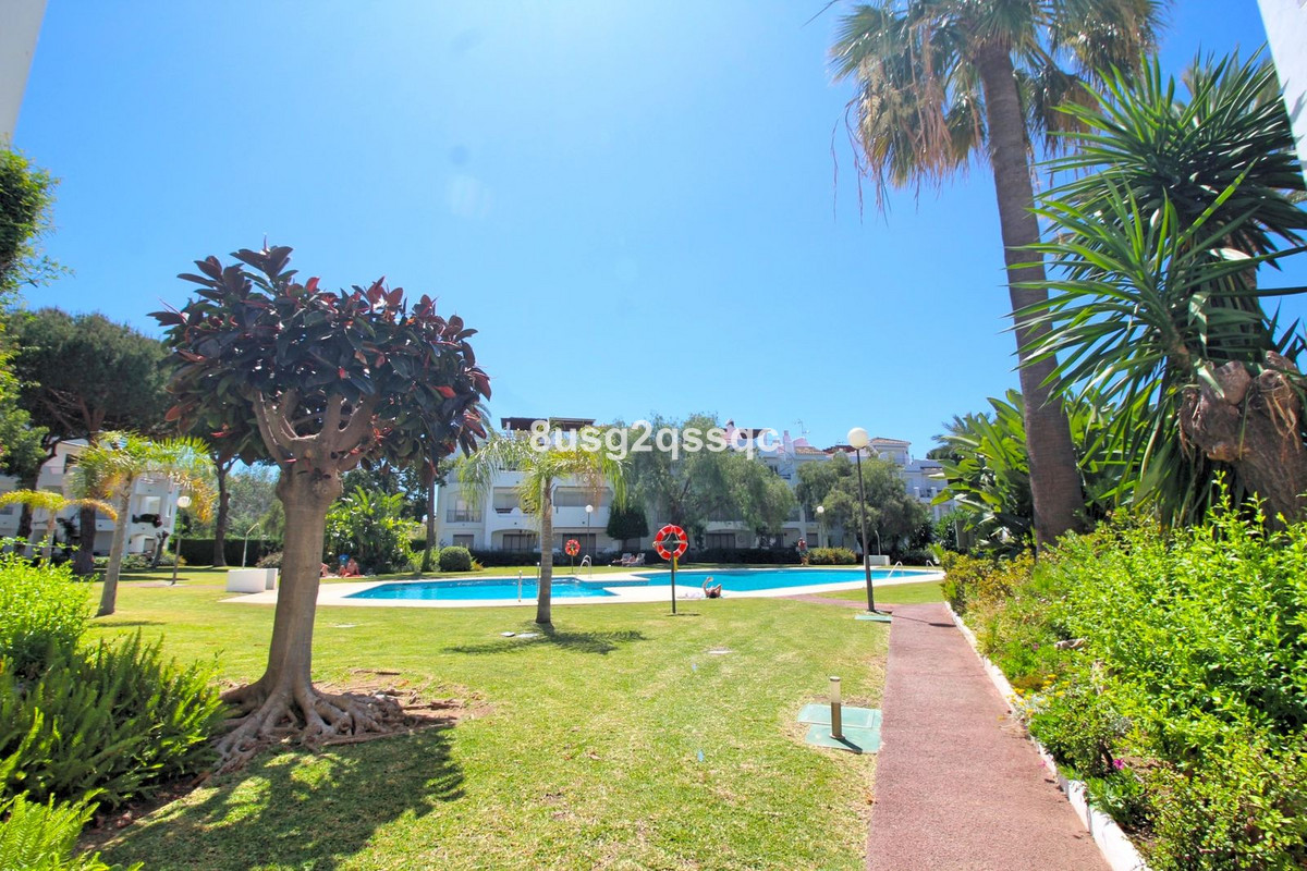 3 bedroom Apartments for sale in Atalaya – R5131930