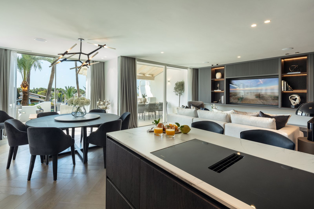 3 bedroom Apartments for sale in Milla de Oro – R4876321